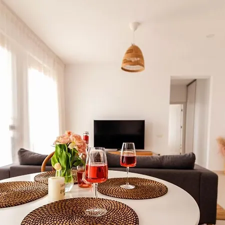 Hygge A&d Mamaia Navodari